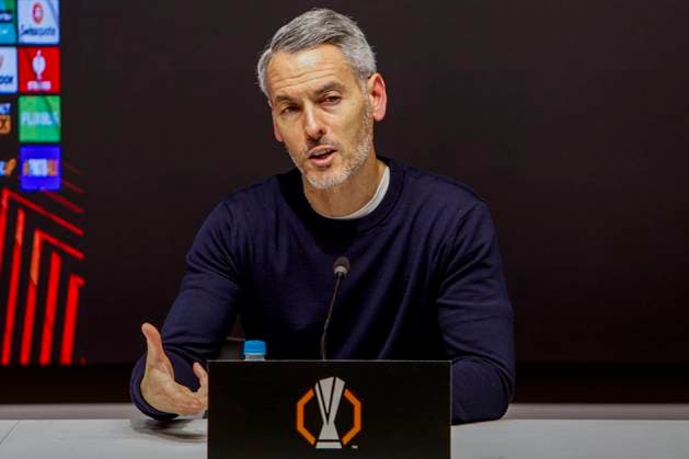 head coach Carlos Vicens of SC Braga attends press conference, PK, Pressekonferenz Go Ahead Eagles v SC Braga, UEFA Europa League 2025 26 League Phase MD8, Go Ahead Eagles v SC Braga, Stadion De Adelaarshorst, January 29, 2026, Deventer, Netherlands.