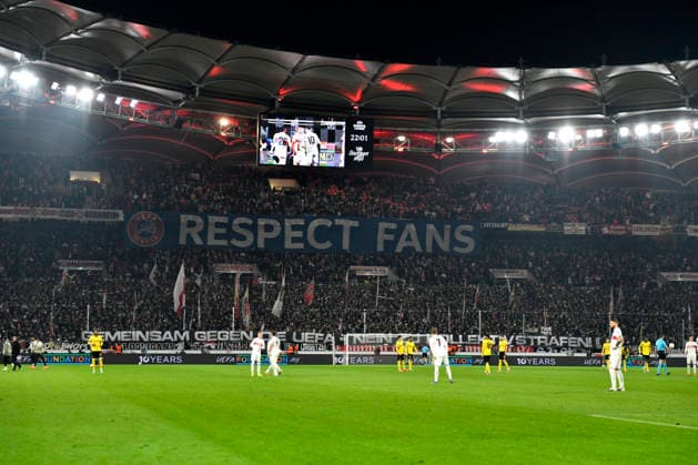 Transparent, protest, protest poster, fan poster, banner, poster, banner RESPECT FANS fan block, fans, fan curve, flags, flags, atmosphere, atmospheric VfB Stuttgart vs Young Boys Bern YB EUROPA LEAGUE EL 29 01 2026 DFL REGULATIONS PROHIBIT ANY USE OF PHOTOGRAPHS AS IMAGE SEQUENCES AND OR QUASI VIDEO VfB Stuttgart vs Young Boys Bern YB