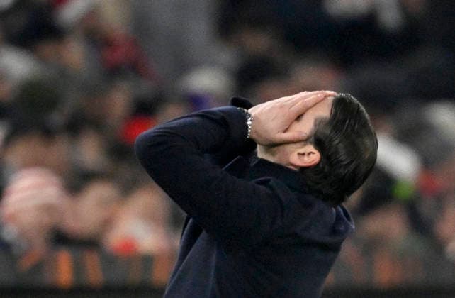 Coach Gerardo Seoane BSC Young Boys Bern on the sidelines Disappointment disappointed after missed scoring chance Gesture Gesture VfB Stuttgart vs Young Boys Bern YB EUROPA LEAGUE EL 29 01 2026 DFL REGULATIONS PROHIBIT ANY USE OF PHOTOGRAPHS AS IMAGE SEQUENCES AND OR QUASI VIDEO VfB Stuttgart vs Young Boys Bern YB