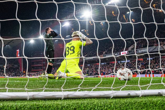 29th January 2026; The City Ground, Nottingham, England; UEFA Europa League Football, Nottingham Forest versus Ferencvarosi; Bence Otvos of Ferencvarosi TC holds his head after scoring an own goal in the 17th minute to make the score 1-0  GodfreyxPitt Content restricted for UK based newspaper