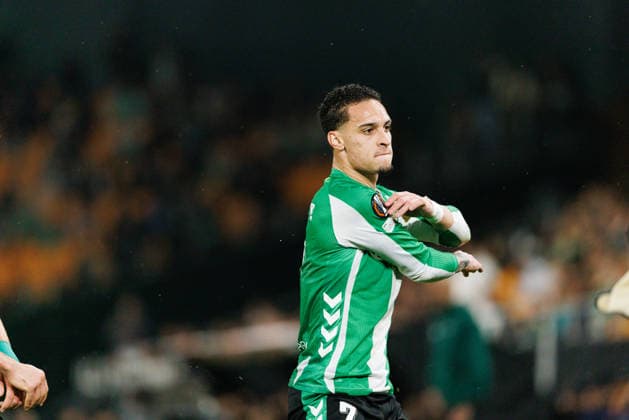Antony seen during UEFA Europa League game between teams of Real Betis Balompie and Feyenoord Rotterdam (Maciej Rogowski Ball Raw Images) Sevilla Estadio La Cartuja Spain Copyright: xMaciejxRogowskix BetisFeyenoord2526-168