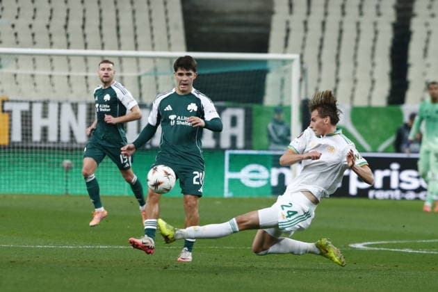 UEFA Europa League, Panathinaikos FC vs AS Roma - Vicente Taborda of Panathinaikos in action against Jan ZioÅ‚kowski of Roma during the UEFA Europa League league phase matchday 8 soccer match between Panathinaikos FC and AS Roma held at Olympic Athletic Center of Athens in Athens, Greece, 29 January 2026. IMAGO ONE INCH PRODUCTIONS ATHENS Greece Copyright: xOnexInchxProductionsx 6830420