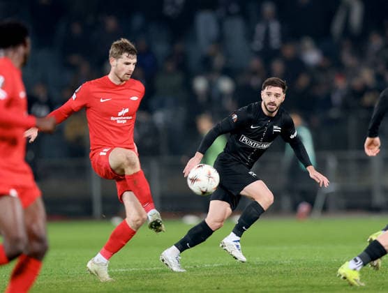 SOCCER - UEFA EL, Sturm vs Brann GRAZ,AUSTRIA,29.JAN.26 - SOCCER - UEFA Europa League, SK Sturm Graz vs SK Brann Bergen. Image shows Jacob Lungi Sorensen (Brann) and Otar Kiteishvili (Sturm).  GEPAxpictures xHansxOberlaender