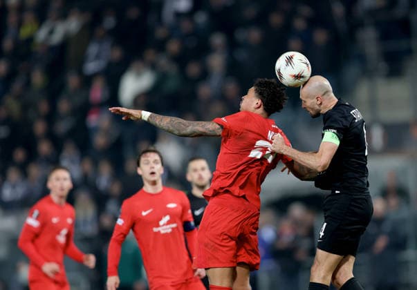 SOCCER - UEFA EL, Sturm vs Brann GRAZ,AUSTRIA,29.JAN.26 - SOCCER - UEFA Europa League, SK Sturm Graz vs SK Brann Bergen. Image shows Noah Holm (Brann) and Jon Gorenc Stankovic (Sturm).  GEPAxpictures xHansxOberlaender
