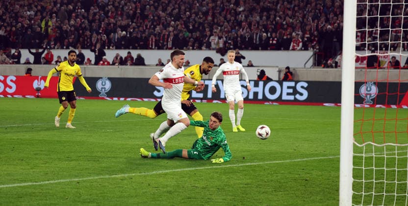 29 01 26 VfB Stuttgart Young Boys Bern Germany, Stuttgart, 29 01 2026, Football, UEFA Europa League, Season 2025 2026, VfB Stuttgart Young Boys Bern Ermedin Demirovic VfB Stuttgart Goal 2 0 Demirovic