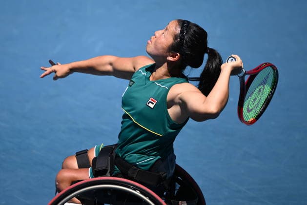 TENNIS AUSTRALIAN OPEN, Yui Kamiji of Japan in action during the women™s wheelchair singles semifinal against Xiaohui Li of Cina on day 13 of the 2026 Australian Open tennis tournament at Melbourne Park in Melbourne, Friday, January 30, 2026. ( NO ARCHIVING MELBOURNE VICTORIA AUSTRALIA  Copyright: xJOELxCARRETTx 20260130175737892295