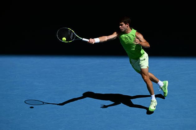 TENNIS AUSTRALIAN OPEN, Carlos Alcaraz of Spain in action during the men™s semifinal against Alexander Zverev of Germany on day 13 of the 2026 Australian Open tennis tournament at Melbourne Park in Melbourne, Friday, January 30, 2026. ( NO ARCHIVING MELBOURNE VICTORIA AUSTRALIA  Copyright: xJOELxCARRETTx 20260130172566660041