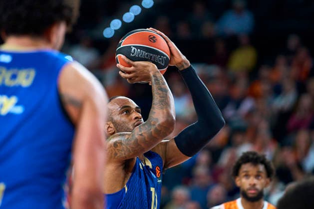 Valencia basket Vs Maccabi Rapyd Tel Aviv in Valencia - 29 Jan 2026 O Shae J Brisset of Maccabi Rapyd Tel Aviv seen in action during the Euroleague Regular Season Round 25 between Valencia basket and Maccabi Rapyd Tel Aviv at Roig Arena Stadium. Valencia basket 94 - 83 Maccabi Rapyd Tel Aviv Valencia Spain Copyright: xGermanxVidalxPoncex xSOPAxImagesx sport_29126_00073
