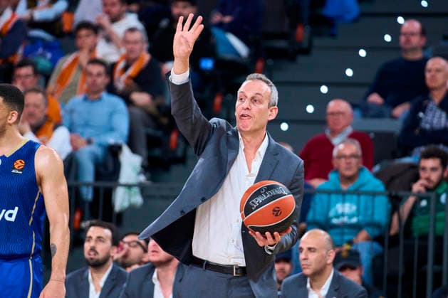 Valencia basket Vs Maccabi Rapyd Tel Aviv in Valencia - 29 Jan 2026 Oded Kattash coach of Maccabi Rapyd Tel Aviv seen during the Euroleague Regular Season Round 25 between Valencia basket and Maccabi Rapyd Tel Aviv at Roig Arena Stadium. Valencia basket 94 - 83 Maccabi Rapyd Tel Aviv Valencia Spain Copyright: xGermanxVidalxPoncex xSOPAxImagesx sport_29126_00086
