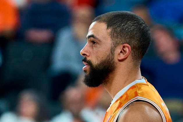 Valencia basket Vs Maccabi Rapyd Tel Aviv in Valencia - 29 Jan 2026 Darius Thompson of Valencia basket seen in action during the Euroleague Regular Season Round 25 between Valencia basket and Maccabi Rapyd Tel Aviv at Roig Arena Stadium. Valencia basket 94 - 83 Maccabi Rapyd Tel Aviv Valencia Spain Copyright: xGermanxVidalxPoncex xSOPAxImagesx sport_29126_00124