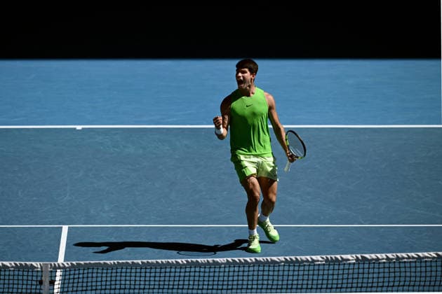 TENNIS AUSTRALIAN OPEN, Carlos Alcaraz of Spain reacts during the men™s semifinal against Alexander Zverev of Germany on day 13 of the 2026 Australian Open tennis tournament at Melbourne Park in Melbourne, Friday, January 30, 2026. ( NO ARCHIVING MELBOURNE VICTORIA AUSTRALIA  Copyright: xJOELxCARRETTx 20260130143557735516
