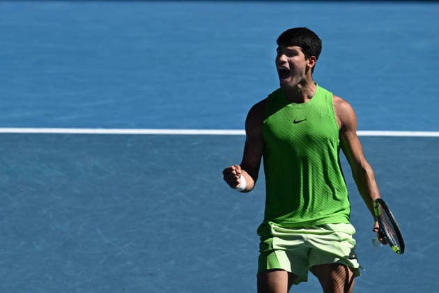 TENNIS AUSTRALIAN OPEN, Carlos Alcaraz of Spain reacts during the men™s semifinal against Alexander Zverev of Germany on day 13 of the 2026 Australian Open tennis tournament at Melbourne Park in Melbourne, Friday, January 30, 2026. ( NO ARCHIVING MELBOURNE VICTORIA AUSTRALIA  Copyright: xJOELxCARRETTx 20260130172948553980