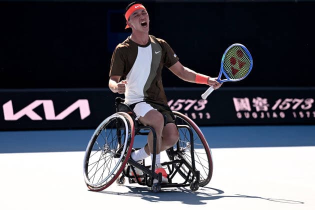 TENNIS AUSTRALIAN OPEN, Tokito Oda of Japan celebrates match point during the men™s wheelchair singles semifinal against Gustavo Fernandez of Argentina on day 13 of the 2026 Australian Open tennis tournament at Melbourne Park in Melbourne, Friday, January 30, 2026. ( NO ARCHIVING MELBOURNE VICTORIA AUSTRALIA  Copyright: xJAMESxROSSx 20260130159722437446