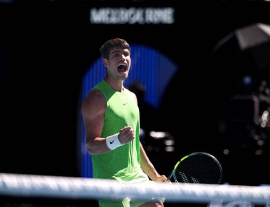 Carlos Alcaraz ESP makes a fist and cheers,cheers,joy,emotion, Australian Open 2026 Melbourne Park, Melbourne, Victoria, Australia Copyright: xJuergenxHasenkopfx