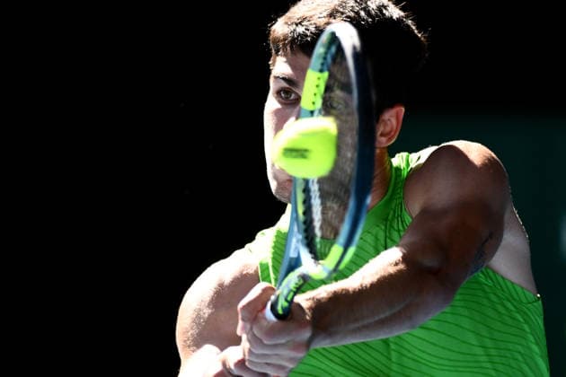 TENNIS AUSTRALIAN OPEN, Carlos Alcaraz of Spain in action during the men™s semifinal against Alexander Zverev of Germany on day 13 of the 2026 Australian Open tennis tournament at Melbourne Park in Melbourne, Friday, January 30, 2026. ( NO ARCHIVING MELBOURNE VICTORIA AUSTRALIA  Copyright: xJOELxCARRETTx 20260130134599391130