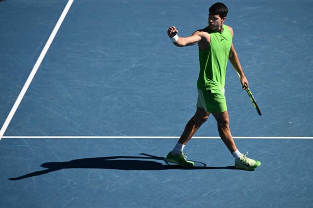 TENNIS AUSTRALIAN OPEN, Carlos Alcaraz of Spain celebrates taking the 2nd set during the men™s semifinal against Alexander Zverev of Germany on day 13 of the 2026 Australian Open tennis tournament at Melbourne Park in Melbourne, Friday, January 30, 2026. ( NO ARCHIVING MELBOURNE VICTORIA AUSTRALIA  Copyright: xJOELxCARRETTx 20260130198874262101