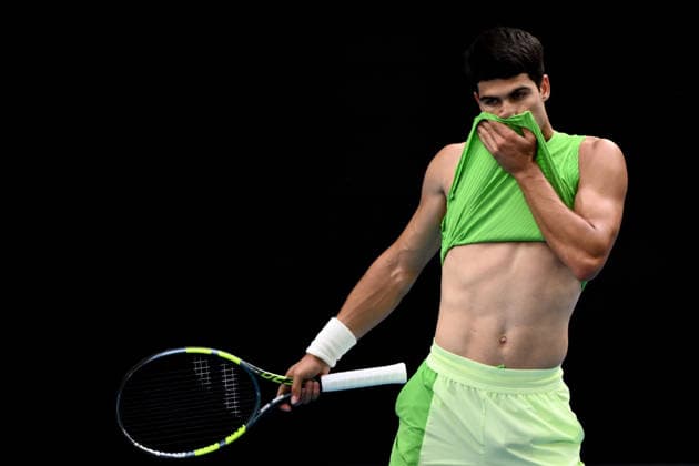 TENNIS AUSTRALIAN OPEN, Carlos Alcaraz of Spain during the men™s semifinal against Alexander Zverev of Germany on day 13 of the 2026 Australian Open tennis tournament at Melbourne Park in Melbourne, Friday, January 30, 2026. ( NO ARCHIVING MELBOURNE VICTORIA AUSTRALIA  Copyright: xJOELxCARRETTx 20260130195781922915