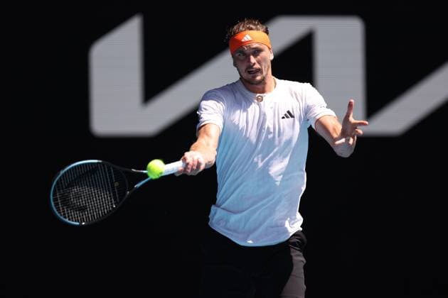 Alexander Zverev during his Semi-final match Australian Open tennis tournament, Day Thirteen, Melbourne Park, Australia - 30 Jan 2026Melbourne Melbourne Park Victoria (VIC) Australia  Copyright: xEllaxLing Shutterstockx 16455617ag