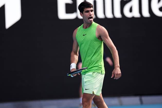 Carlos Alcaraz during his Semi-final match Australian Open tennis tournament, Day Thirteen, Melbourne Park, Australia - 30 Jan 2026Melbourne Melbourne Park Victoria (VIC) Australia  Copyright: xEllaxLing Shutterstockx 16455617ax