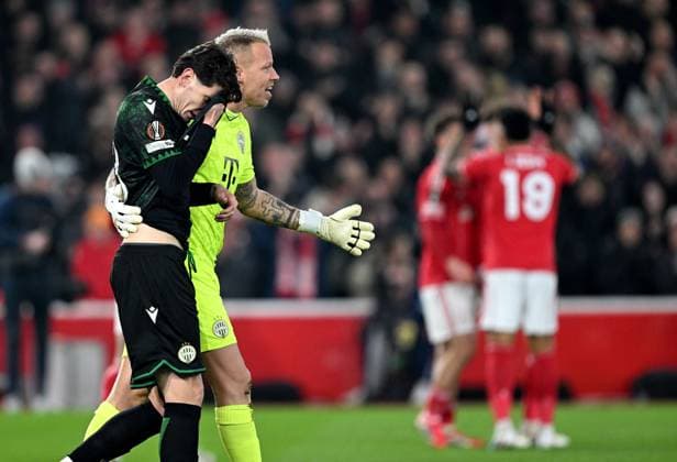 David Grof goalkeeper of Ferencvaros comforts Bence Ötvös after he scored an own goal Nottingham Forest v Ferencvaros, UEFA Europa League, Group Stage, Football, City Ground, Nottingham, UK - 29 Jan 2026Nottingham City Ground United Kingdom EDITORIAL USE ONLY No use with unauthorised audio, video, data, fixture lists, club league logos or live services. Online in-match use limited to 120 images, no video emulation. No use in betting, games or single club league player publications. Copyright: xAnnaxGowthorpe Shutterstockx 16445882av