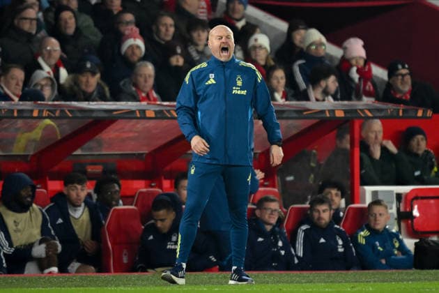 Nottingham Forest FC v Ferencvarosi TC - UEFA Europa League 2025 26 League Phase MD8 Sean Dyche, Nottingham Forest head coach, shouts instructions during the UEFA Europa League match between Nottingham Forest and Ferencvarosi TC at the City Ground in Nottingham, England, on January 29, 2026. Nottingham Nottinghamshire United Kingdom  Copyright: xMIxNewsx originalFilename:fletcher-nottingh260129_npf5M.jpg
