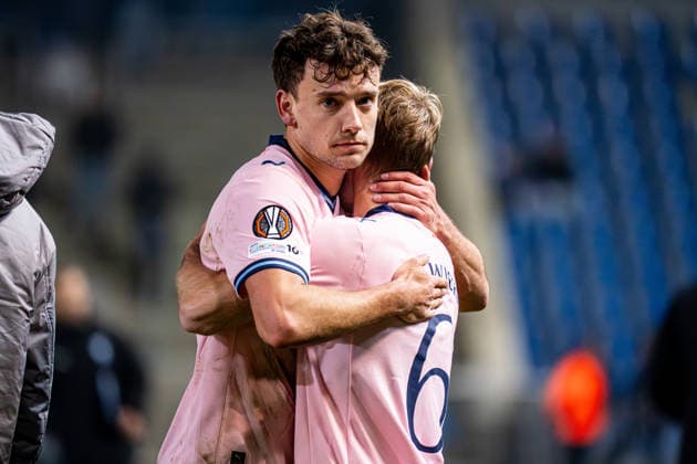 2026-01-29 KRC Genk v Malmo FF - UEFA Europa League 2025 26 League Phase MD8 GENK, BELGIUM - JANUARY 29: Colin Rosler of Malmo FF, Oscar Lewicki of Malmo FF hugging after the UEFA Europa League 2025 26 League Phase MD8 match between KRC Genk and Malmo FF at Cegeka Arena on January 29, 2026 in Genk, Belgium. (Photo by Gabriel Calvino Alonso BSR Agency) Genk Belgium Content not available for redistribution in The Netherlands directly or indirectly through any third parties. Copyright: xBSRxAgencyx