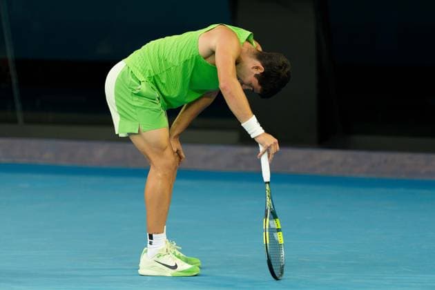 January 30, 2026: 1st seed CARLOS ALCARAZ of Spain in action against 3rd seed ALEXANDER ZVEREV of Germany on Rod Laver Arena in a Men s Singles Semifinals match on day 13 of the 2026 Australian Open in Melbourne, Australia. Cal Media Melbourne Australia - ZUMAc04_ 20260130_faf_c04_039 Copyright: xSydneyxLowx