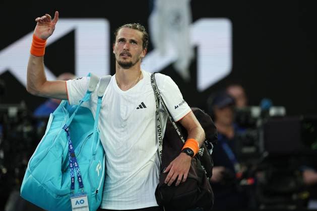 Alexander Zverev loses his Semi-final match Australian Open tennis tournament, Day Thirteen, Melbourne Park, Australia - 30 Jan 2026Melbourne Melbourne Park Victoria (VIC) Australia  Copyright: xEllaxLing Shutterstockx 16455617bw