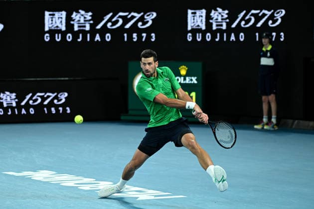 TENNIS AUSTRALIAN OPEN, Novak Djokovic of Serbia in action during the men™s semifinal against Jannik Sinner of Italy on day 13 of the 2026 Australian Open tennis tournament at Melbourne Park in Melbourne, Friday, January 30, 2026. ( NO ARCHIVING MELBOURNE VICTORIA AUSTRALIA  Copyright: xJAMESxROSSx 20260130152975046059