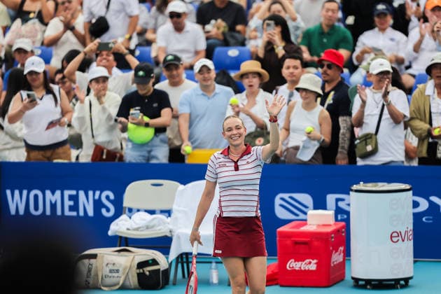 (260130) -- MANILA, Jan. 30, 2026 -- Donna Vekic of Croatia celebrates after winning the women s singles semifinal match between Donna Vekic of Croatia and Tatiana Prozorova of Russia at the WTA, Tennis Damen Philippine Women s Open in Manila, the Philippines, Jan. 30, 2026. ) (SP)PHILIPPINES-MANILA-TENNIS-WTA PHILIPPINE WOMEN S OPEN-SINGLES ROUELLExUMALI 