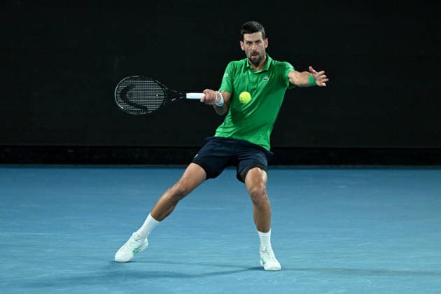 TENNIS AUSTRALIAN OPEN, Novak Djokovic of Serbia in action during the men™s semifinal against Jannik Sinner of Italy on day 13 of the 2026 Australian Open tennis tournament at Melbourne Park in Melbourne, Friday, January 30, 2026. ( NO ARCHIVING MELBOURNE VICTORIA AUSTRALIA  Copyright: xJAMESxROSSx 20260130188323688032