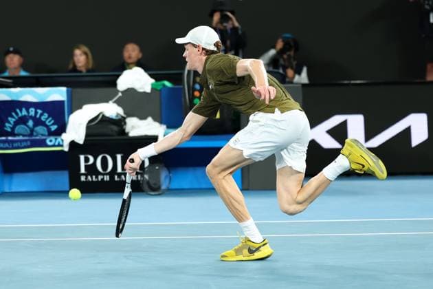Jannik Sinner during his Semi-final match Australian Open tennis tournament, Day Thirteen, Melbourne Park, Australia - 30 Jan 2026Melbourne Melbourne Park Victoria (VIC) Australia  Copyright: xRachelxBach Shutterstockx 16455618dw