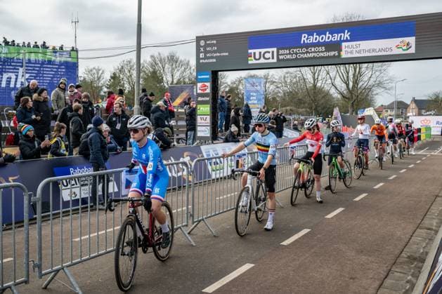 Belgian Jari Van Lee pictured during the Team Relay race at the UCI Cyclocross World Championships, on Friday 30 January 2026, in Hulst, The Netherlands. DAVIDxPINTENS  x159818961x