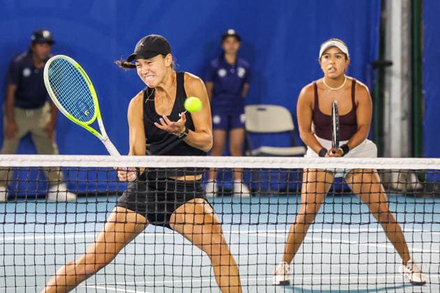 (260130) -- MANILA, Jan. 30, 2026 -- Quinn Gleason (L) Sabrina Santamaria compete during the women s doubles final match between Eudice Chong (China s Hong Kong) Liang En-Shuo (Chinese Taipei) and Sabrina Santamaria Quinn Gleason of the United States at the WTA, Tennis Damen Philippine Women s Open in Manila, the Philippines, Jan. 30, 2026. ) (SP)PHILIPPINES-MANILA-TENNIS-WTA PHILIPPINE WOMEN S OPEN-DOUBLES ROUELLExUMALI 
