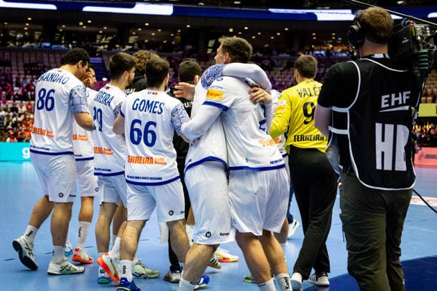 HERNING, DENMARK - JANUARY 30: celebration after victory team Portugal during the EHF EURO 2026 Placement match 5 6 between Portugal vs Sweden at Jyske Bank Boxen Arena on January 30, 2026 in Herning, Denmark. Midtjylland Denmark Copyright: xMarioxM.xKobergx