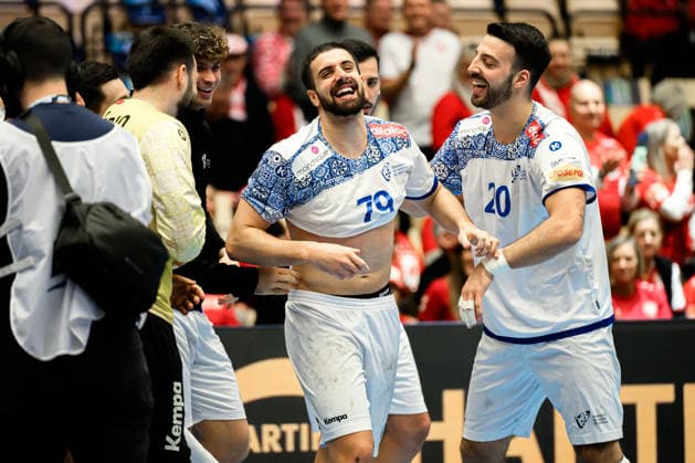 Herning Handball EM 2026 Match 5th place Portugal Sweden Portugals Martim Costa, Portugals Miguel Soares Neves Final cheer Final cheer Emotion Joy Herning Jyske Bank Boxing Denmark