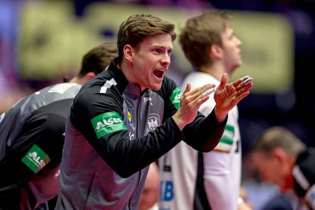 30 01 2026, Handball, Men s EHF EURO 2026, Germany Croatia, Jyske Bank Boxen in Herning, Denmark, Semi Finals Rune Dahmke Germany 34 gesticulating on the sidelines cheering Denmark