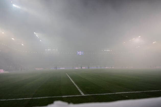 In the picture, from left break, fog, timeout, firework, GER, Magdeburg, 1 FC Magdeburg vs Hannover 96, 2 Bundesliga, soccer, DFB, 2025 2026 season, AVNET Arena, match day, DFB DFL REGULATIONS PROHIBIT ANY USE OF PHOTOGRAPHS AS IMAGE SEQUENCES AND OR QUASI VIDEO, 30 01 2026, Copyright: HMBxMedia UwexKoch
