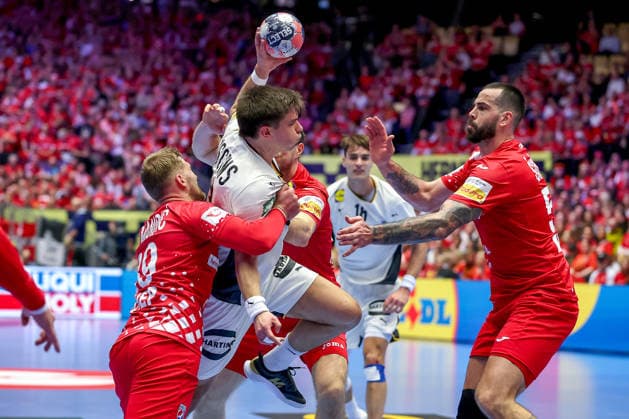 30 01 2026, Handball, Men s EHF EURO 2026, Germany Croatia, Jyske Bank Boxing in Herning, Denmark, Semi Finals Renars Uscins Germany 23 in duel against David Mandic Croatia 39 Denmark
