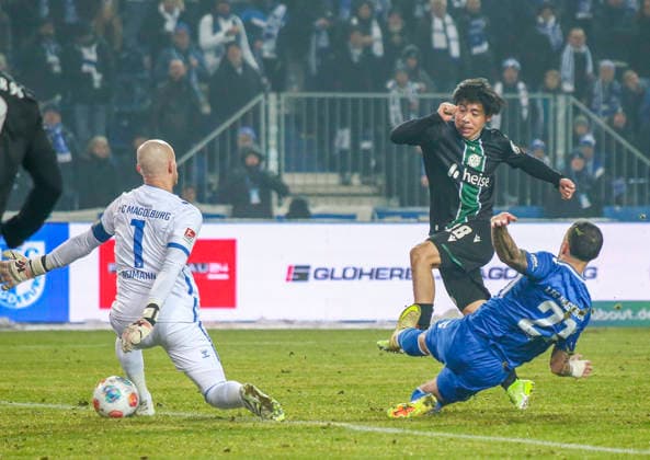 Germany Soccer 2 Bundesliga 2025 26, 20 Matchday 1 FC Magdeburg vs Hannover 96 Avnet Arena Stadion Magdeburg Daisuke Yokota Hannover 96, 18 Falko Michel Falko Michel 1 FC Magdeburg, 21 Dominik Reimann Dominik Reimann 1 FC Magdeburg, 1 Magdeburg Copyright: xAymanxAlahmedx