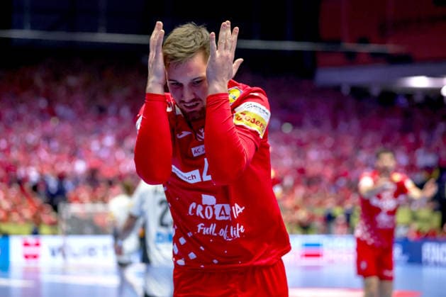 30 01 2026, Handball, Men s EHF EURO 2026, Germany Croatia, Jyske Bank Boxing in Herning, Denmark, Semi Finals Tin Lucin Croatia 41 disappointed disappointment gesticulating on the pitch Denmark