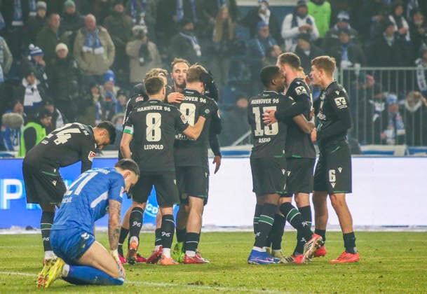 Germany Soccer 2 Bundesliga 2025 26, 20 Matchday 1 FC Magdeburg vs Hannover 96 Avnet Arena Stadion Magdeburg Goal celebration Daisuke Yokota Hannover 96, 18 NoÃ l AsÃ ko Noel Aseko Hannover 96, 15 Kolja Oudenne Hannover 96, 29 Virgil GhiÅ£Äƒ Virgil Ghita Hannover 96, 5 Maurice Neubauer Hannover 96, 33 Elias Saad Hannover 96, 24 Magdeburg Copyright: xAymanxAlahmedx