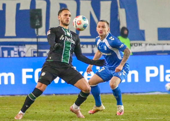 Germany Soccer 2 Bundesliga 2025 26, 20 Matchday 1 FC Magdeburg vs Hannover 96 Avnet Arena Stadion Magdeburg Virgil GhiÅ£Äƒ Virgil Ghita Hannover 96, 5 BarÄ±Åü Atik Baris Atik 1 FC Magdeburg, 23 Magdeburg Copyright: xAymanxAlahmedx