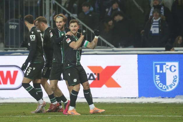 30 01 2026, xgox, Fußball 2 Bundesliga, 1 FC Magdeburg Hannover 96 emspor, v l Enzo Leopold Hannover, 8 Jubel, Torjubel, jubelt ueber das Tor, celebrate the goal, celebration DFL DFB REGULATIONS PROHIBIT ANY USE OF PHOTOGRAPHS as IMAGE SEQUENCES and or QUASI VIDEO Magdeburg