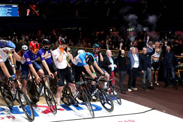 DEU, Sixdays Berlin, 30 01 2026, Velodrom, Berlin, DEU, Sixdays Berlin, in the picture starting signal, field of riders nordphotoxGmbHx xEngler nph00076
