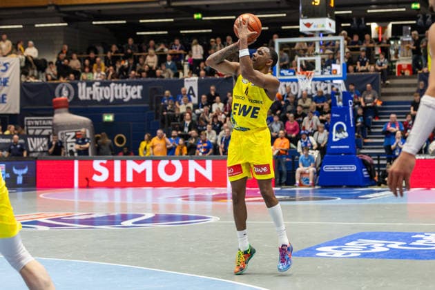 GER, easy Credit Basketball Bundesliga, Syntainics MBC EWE Baskets Oldenburg 30 01 2026, Stadthalle, Weißenfels, GER, easy Credit Basketball Bundesliga, Syntainics MBC EWE Baskets Oldenburg Kyle Lofton EWE Baskets Oldenburg 0 Â Photo Alexander Trienitz Weißenfels Stadthalle Sachsen Anhalt Germany