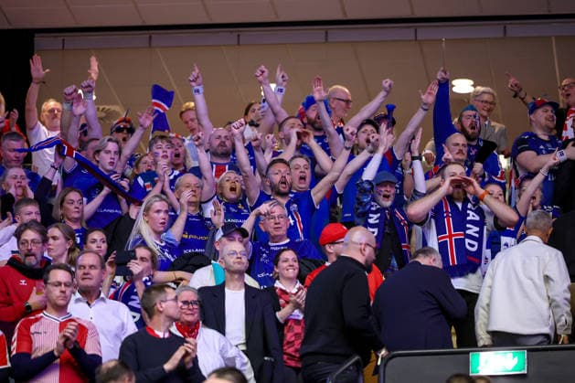 30 01 2026, Handball, Men s EHF EURO 2026, Denmark Iceland, Jyske Bank Boxen in Herning, Denmark, Semi Finals Icelandic handball fans in the stands cheer on the team Denmark
