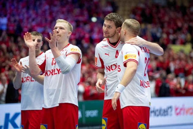 EHF Euro 2026 Denmark Iceland Denmark s Johan Hansen, Magnus Landin, Magnus Saugstrup, and Thomas Arnoldsen celebrate the victory with the fans after the EHF Euro 2026 semifinal match between Denmark and Iceland at Jyske Bank Boxen in Herning, Friday, January 30, 2026 Photo Bo Amstrup Ritzau Scanpix , Herning Denmark Mors  Copyright: BoxAmrstrupx xRitzauxScanpix BoxAmstrupx spdk20260130-222521-L