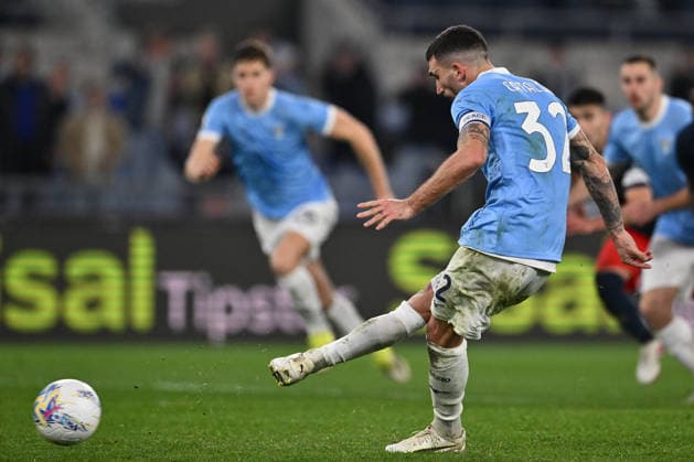 CALCIO - Serie A - SS Lazio vs Genoa CFC Danilo Cataldi of S.S. Lazio scores on penalty the goal of 3-2 during the 23th matchday of the Serie A championship between S.S. Lazio and Genoa C.F.C. at the Stadio Olimpico on January 30, 2026 in Rome, Italy. Rome Italy  Copyright: xIPAxSport ABACAx