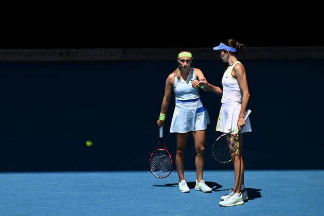 TENNIS AUSTRALIAN OPEN, Anna Danilina of Kazakhstan and Aleksandra Krunic of Serbia in action during the women™s doubles final against Elise Mertens of Belgium and Shuai Zhang of China on day 14 of the 2026 Australian Open tennis tournament at Melbourne Park in Melbourne, Saturday, January 31, 2026. ( NO ARCHIVING MELBOURNE VICTORIA AUSTRALIA  Copyright: xJOELxCARRETTx 20260131179327853546